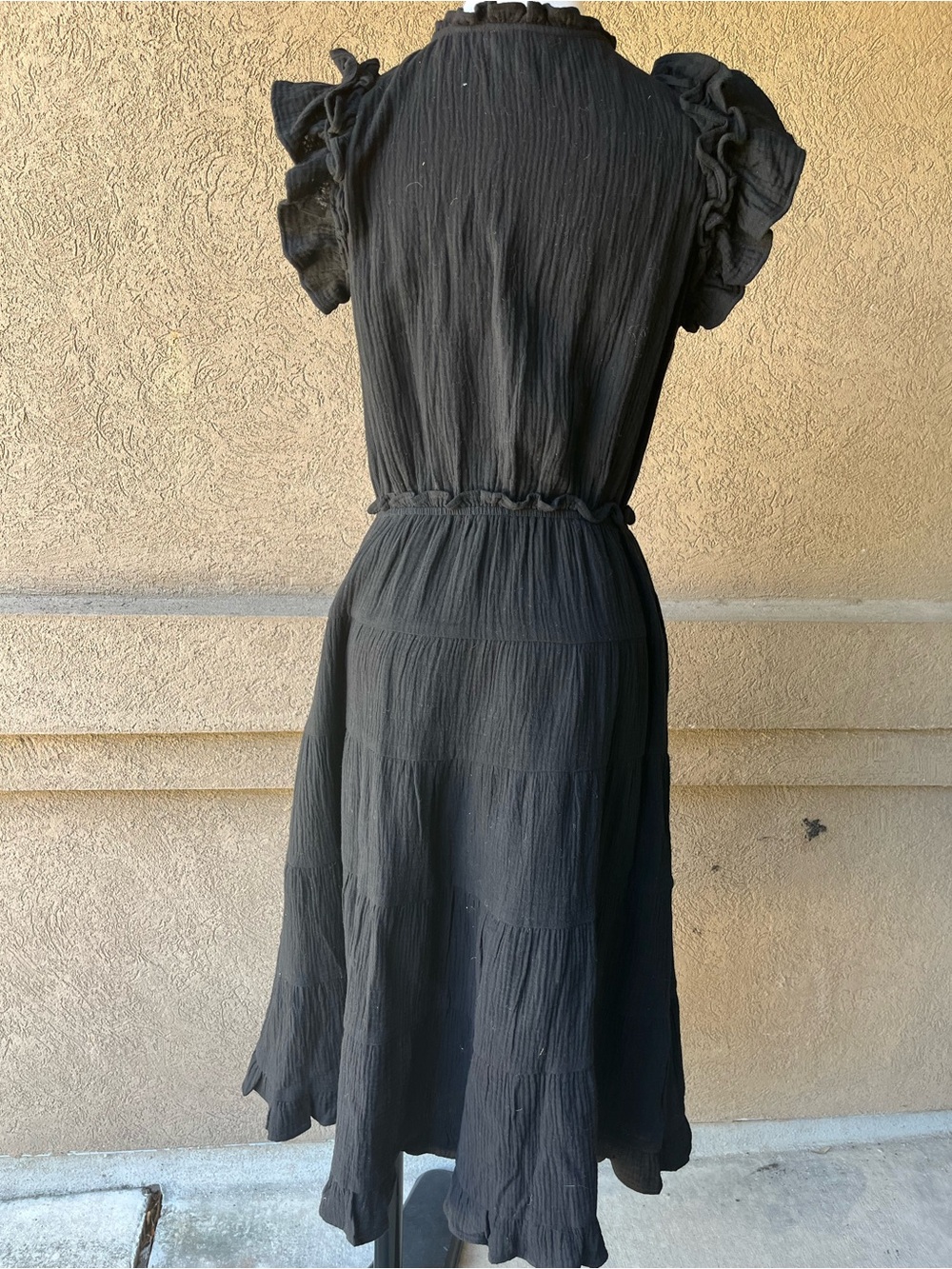 Another Love Black Ruffle-Shoulder Tie-Waist Midi Dress - Picture 4 of 7